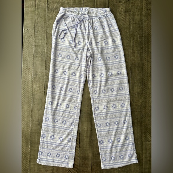 Goodnight Kiss Pajama Set Size S - Picture 4 of 9